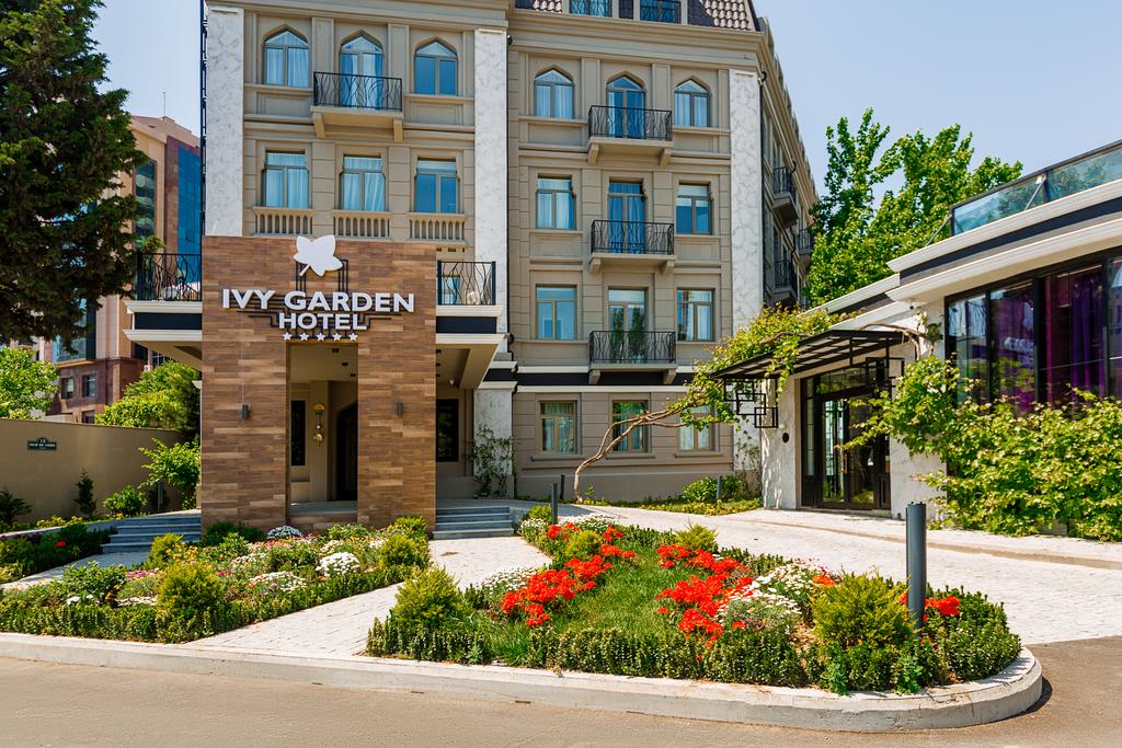 Ivy Garden 4*
