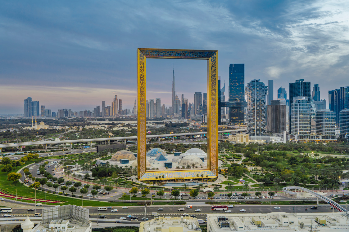 Смотровая площадка Dubai Frame / Дубайская рамка
