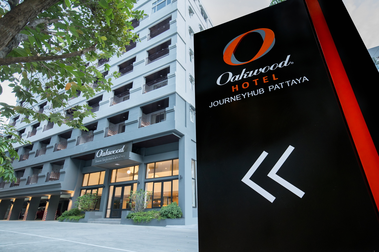 Oakwood hotel journey hub 4*. Отель journeyhub phuket. Oakwood hotel journey hub phuket 4. Journey hub 3 таиланд пхукет. Oakwood hotel journey hub phuket 4.